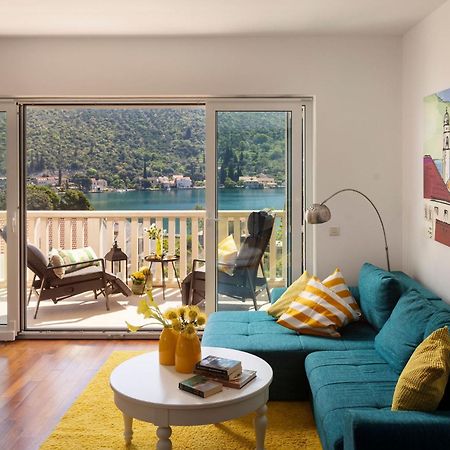 Apartment Deluxe Bellevue ซาตอน ภายนอก รูปภาพ
