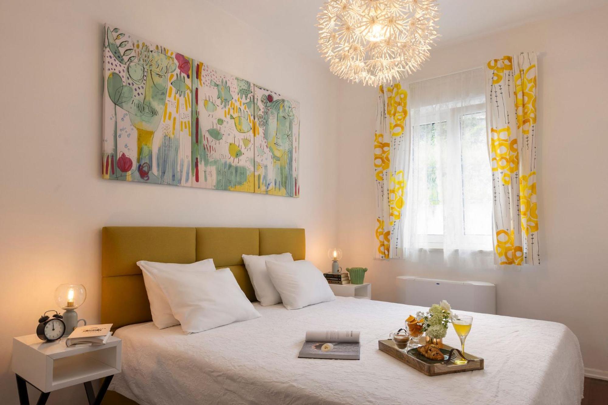 Apartment Deluxe Bellevue ซาตอน ภายนอก รูปภาพ